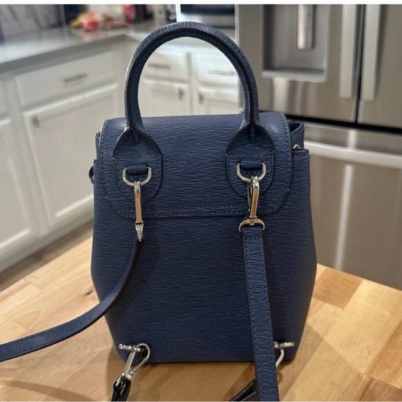 NWOT DKNY 100% Leather Lex Small Convertible Backpack & Crossbody - Picture 5 of 17